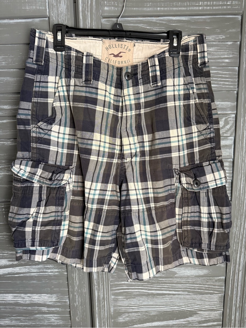 Hollister Men's Plaid Cargo Shorts in Navy, White & Light Teal